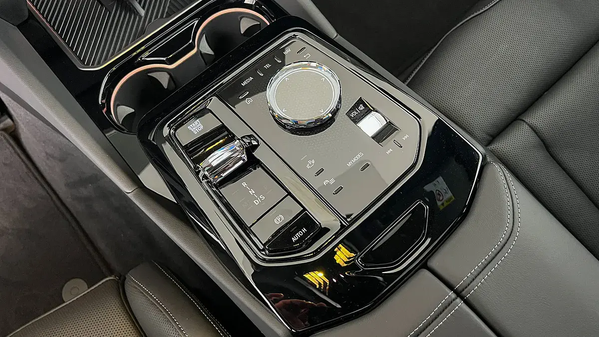 Bild 15 - BMW 550e xDrive