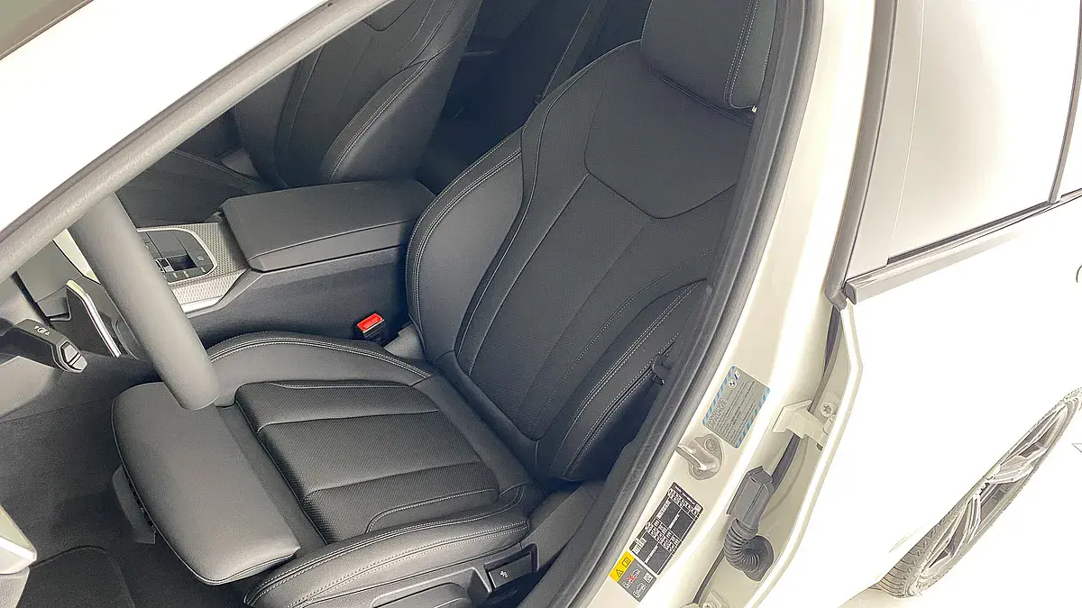 Bild 18 - BMW 330e xDrive