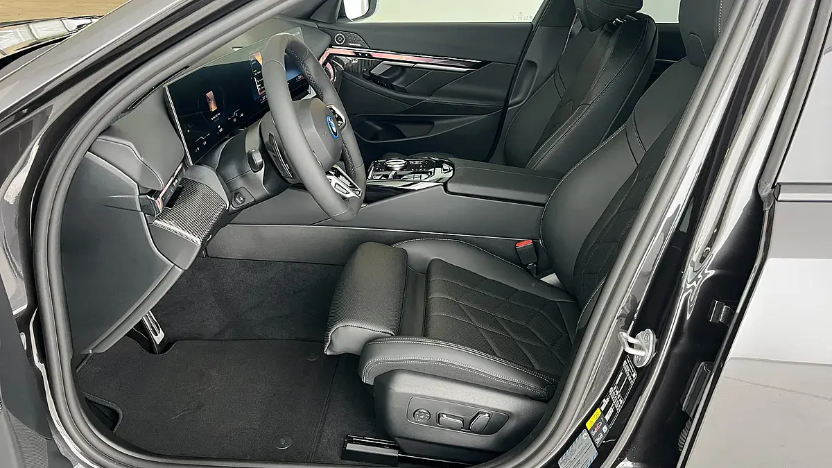 Bild 11 - BMW i5 eDrive40