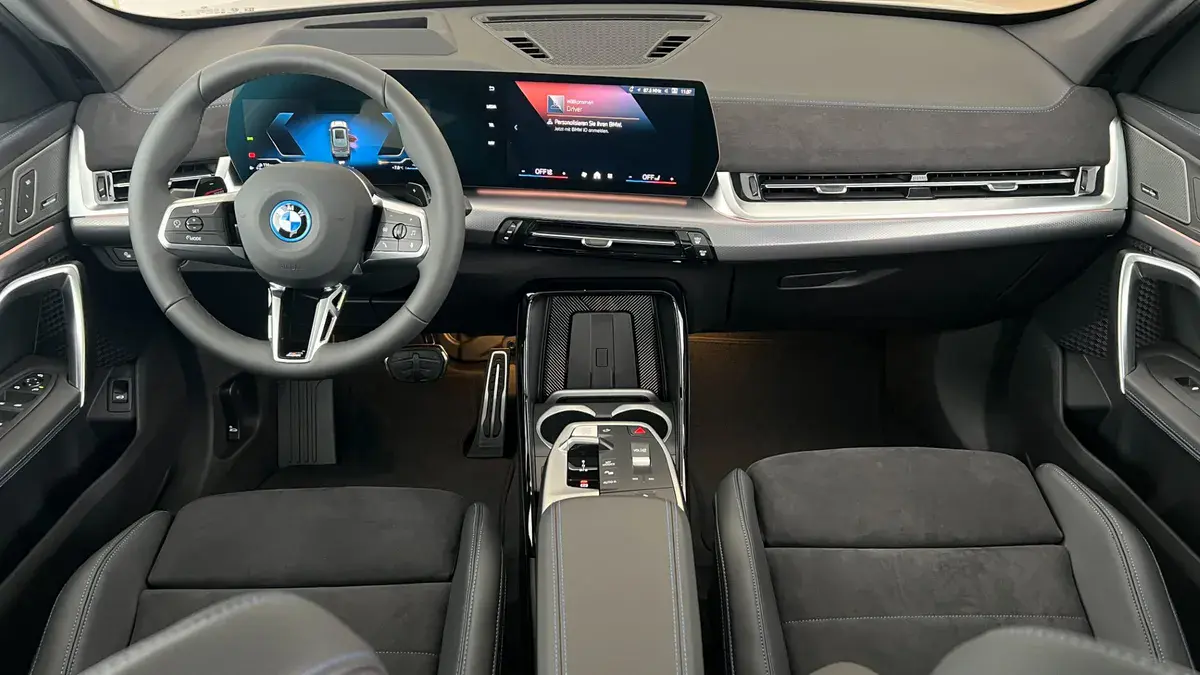 Bild 11 - BMW X1 xDrive25e