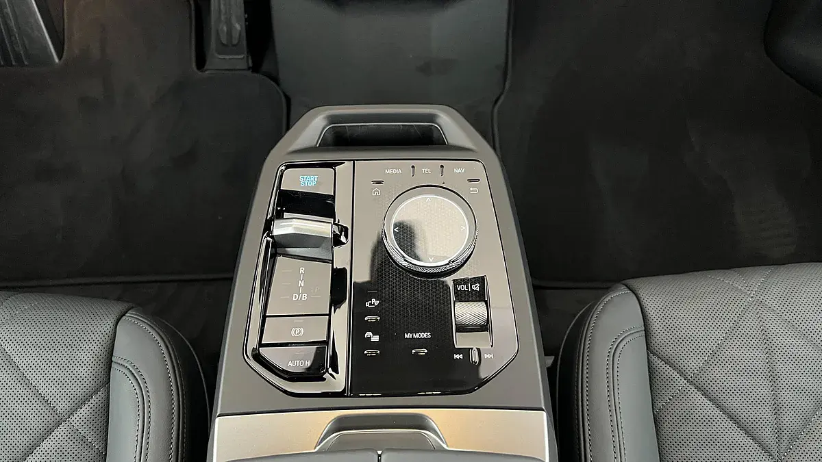 Bild 11 - BMW iX xDrive45