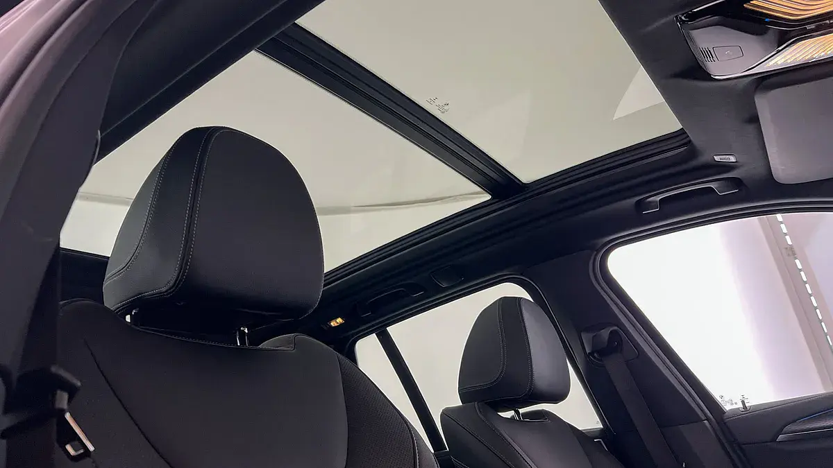 Bild 8 - BMW iX3 M Sport